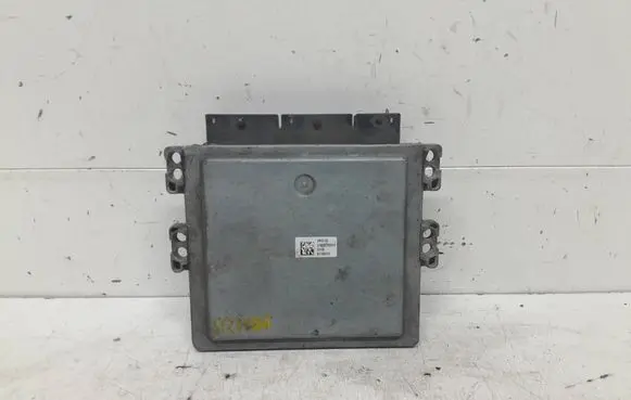 Nissan Qashqai Engine control unit/module 237104ED0C S180206103A