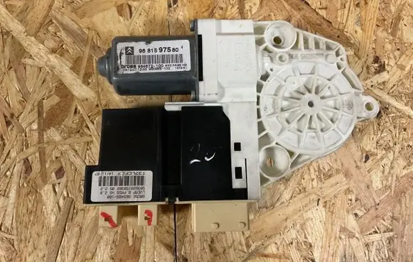 Citroen C5 Front door window regulator motor 9681597580 980988102 964872100