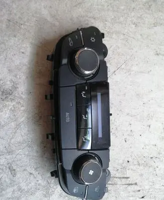 Opel Insignia A Climate control unit 13273095