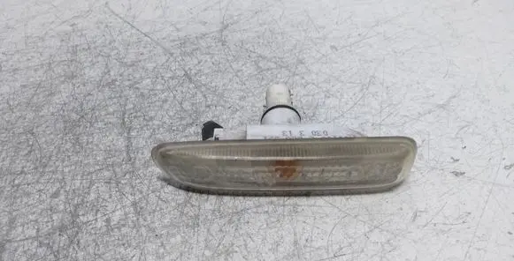 BMW 3 E46 Front fender indicator light 228591 63132228591 030313