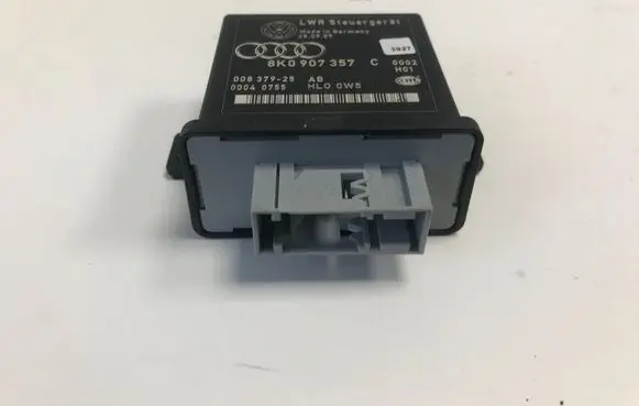 Audi A5 8T 8F Light module LCM 8K0907357C