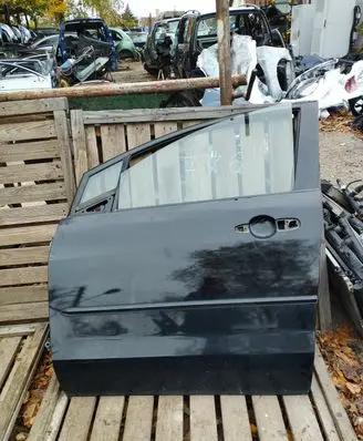 Mazda 5 Front door