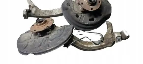Audi A8 S8 D3 4E Front wheel hub spindle knuckle