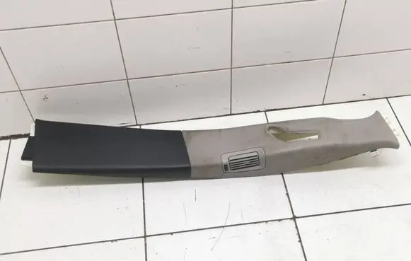 Volvo XC90 (B) pillar trim (top) Ad740cz 1672001