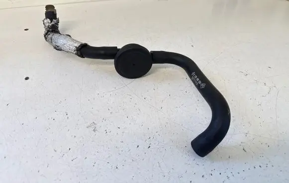 Opel Vivaro Breather/breather pipe/hose 3911171919 8200045745