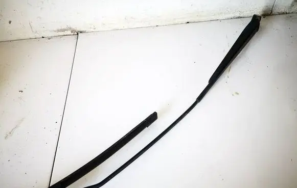Audi A3 S3 8L Front wiper blade arm 1j1955410a