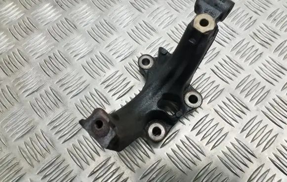 Seat Leon (5F) EGR valve cooler bracket 04L425