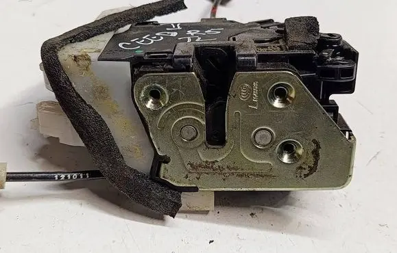 KIA Ceed Rear door lock 81410-A2110