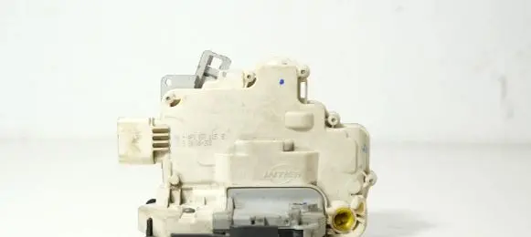 Audi A6 S6 C6 4F Front door lock 4F1837015E