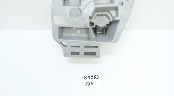 Skoda Octavia Mk3 (5E) Front bumper mounting bracket 5E0807055