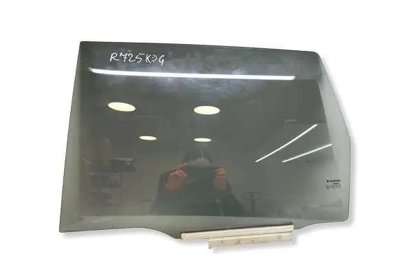 Suzuki Vitara (LY) Rear door window glass DOT609AS2M38 43R011401
