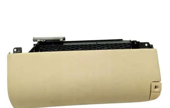 Lexus IS-F Glove box