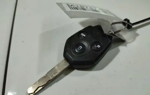 Subaru Outback Ignition key/card 