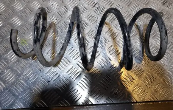 Mercedes-Benz E A207 Front coil spring NERA