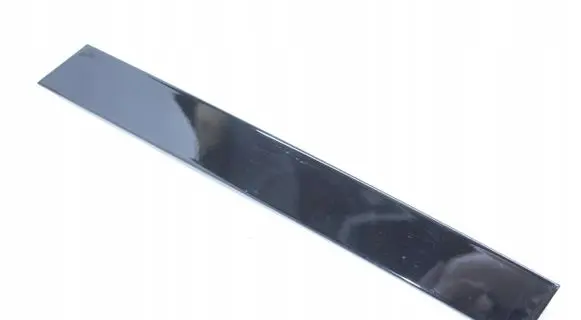 BMW X6M G06 F96 Rear door windshield rail 7446215