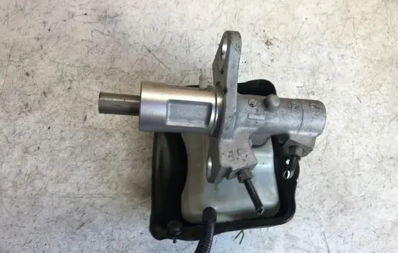 Audi A4 S4 B8 8K Master brake cylinder 8K0611301A