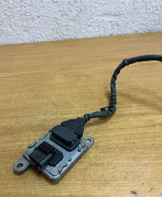 Mercedes-Benz E W238 Lambda probe sensor A0009057108