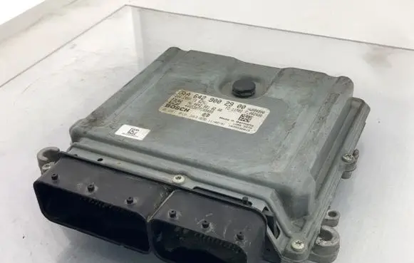 Mercedes-Benz C W204 Engine control unit/module A6429002900 A6429010200 0281016383