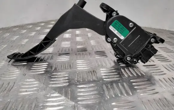 Seat Ibiza IV (6J,6P) Accelerator throttle pedal 6Q1721503C 6PV00849601