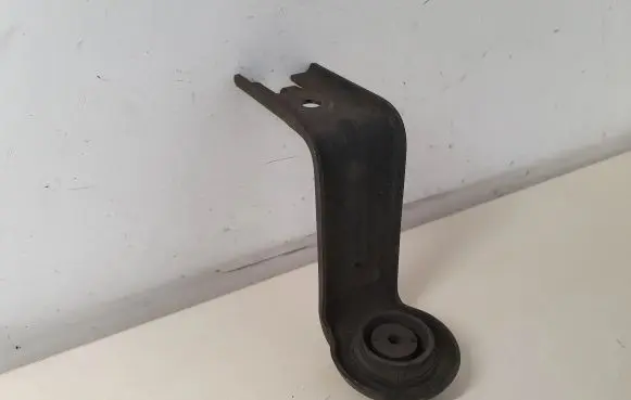 Toyota Avensis T270 Radiator support slam panel bracket 