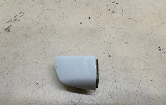 Volkswagen Touareg II Front door handle cover 7P6839168