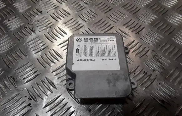 Volkswagen PASSAT B6 Airbag control unit/module 1C0909605K