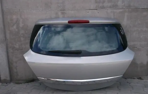 Opel Astra H Tailgate/trunk/boot lid