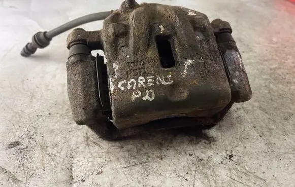 KIA Carens I Front brake caliper