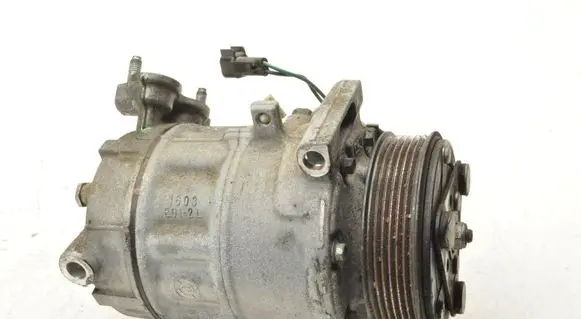 Volvo V40 Air conditioning (A/C) compressor (pump) 31291251