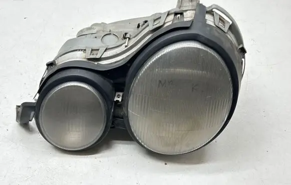 Mercedes-Benz E W210 Headlight/headlamp 02040401