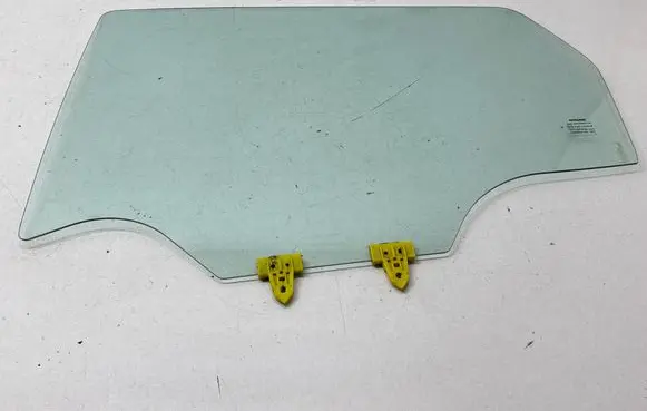 Nissan Qashqai Rear door window glass 43R00048 DOT24M188AS2