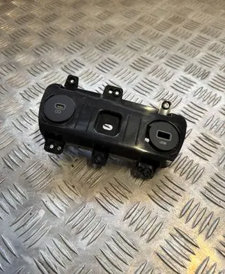KIA EV6 USB socket connector 96123CV910