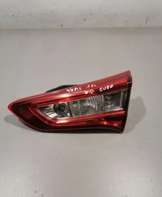 Toyota Yaris Tailgate rear/tail lights