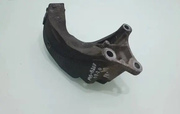 Mercedes-Benz B W245 Engine mounting bracket A1692410601