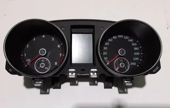 Volkswagen Golf VI Speedometer (instrument cluster) 5K0920870D