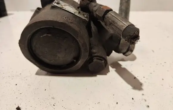 Iveco Daily 45 - 49.10 Power steering pump 7673955533 3511274