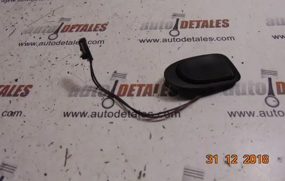 Mercedes-Benz R W251 Steering wheel buttons/switches 61829733B