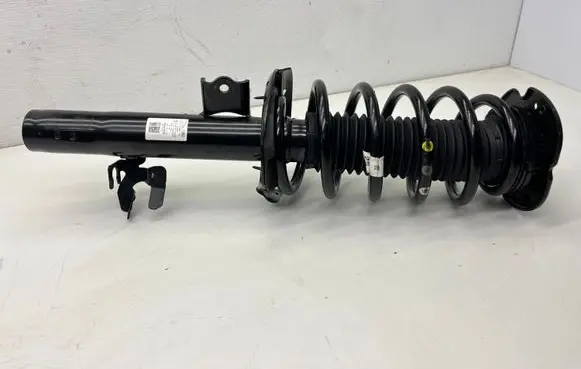 Land Rover Discovery Sport Front shock absorber with coil spring LK7218K001AC ME5861301 201909070500