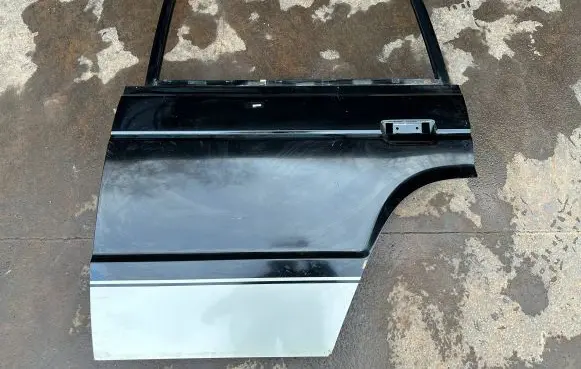 Mitsubishi Pajero Rear door MB408771