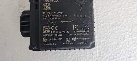 Tesla Model S Distronic sensor radar 110864700D 1108647-00-D 1108647