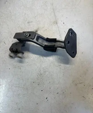 Iveco Daily 6th gen Sliding door upper top rail 5801522453 5801522395