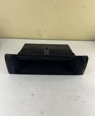 Land Rover Discovery 3 - LR3 Glove box 34181M FFK500012XXX