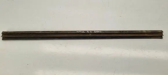Mercedes-Benz S W126 Rear door glass trim molding