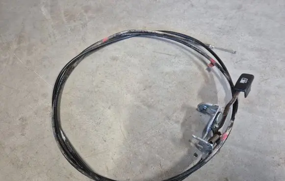 Mitsubishi L200 Fuel cap flap release cable 