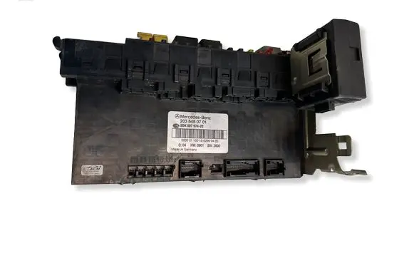 Mercedes-Benz C W203 Comfort/convenience module 2035450701 5DK00797420