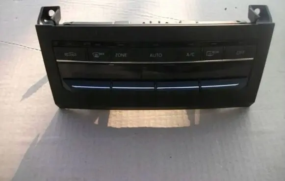 Mercedes-Benz E W212 Air conditioning/heating control unit MCD4017
