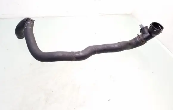Volkswagen PASSAT B6 Engine coolant pipe/hose 1K0122051AM