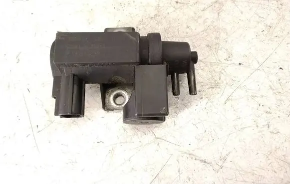 Toyota Avensis T250 Turbo solenoid valve 258190R011 F00513G8