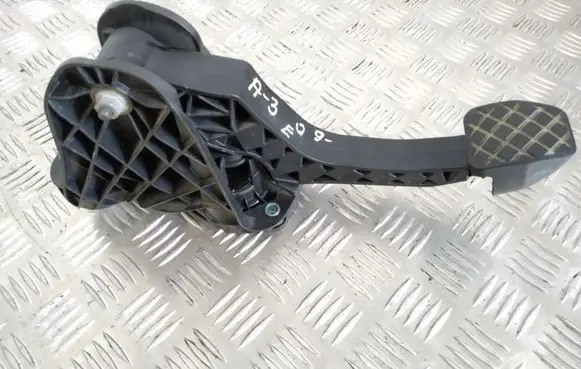 Clutch pedal