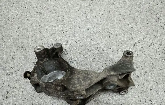 Opel Astra H Generator/alternator bracket 898005563